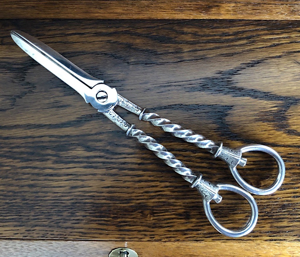 Late Victorian Pair of William Hutton Grape Scissors, London 1895